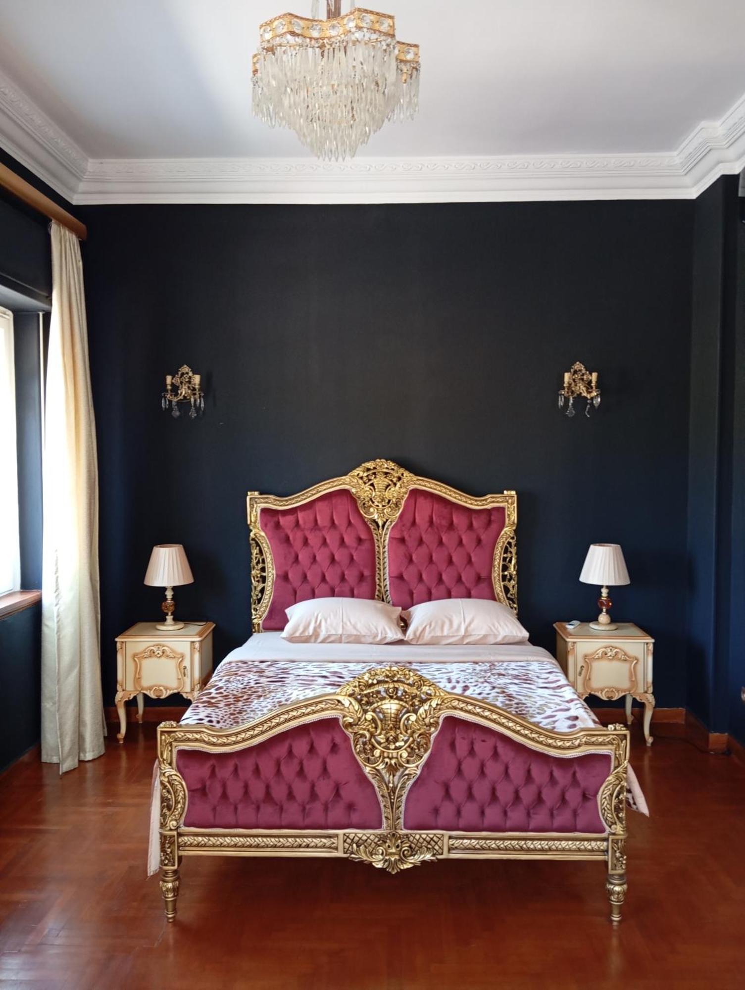 Iris Baroque Apartment Elefsína Exteriör bild