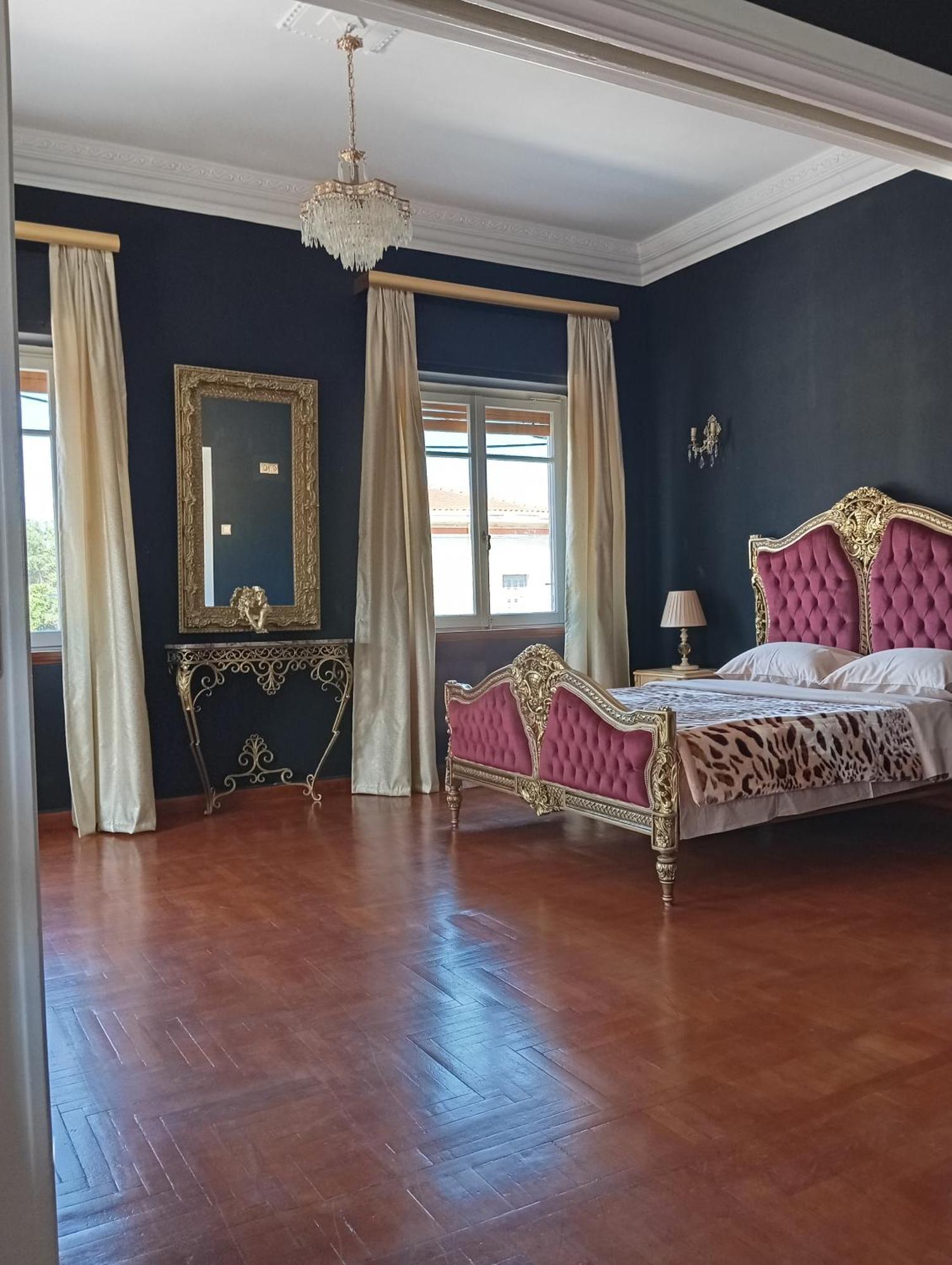 Iris Baroque Apartment Elefsína Exteriör bild