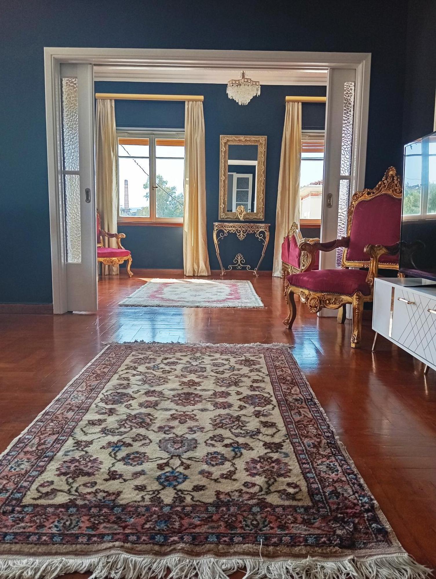 Iris Baroque Apartment Elefsína Exteriör bild