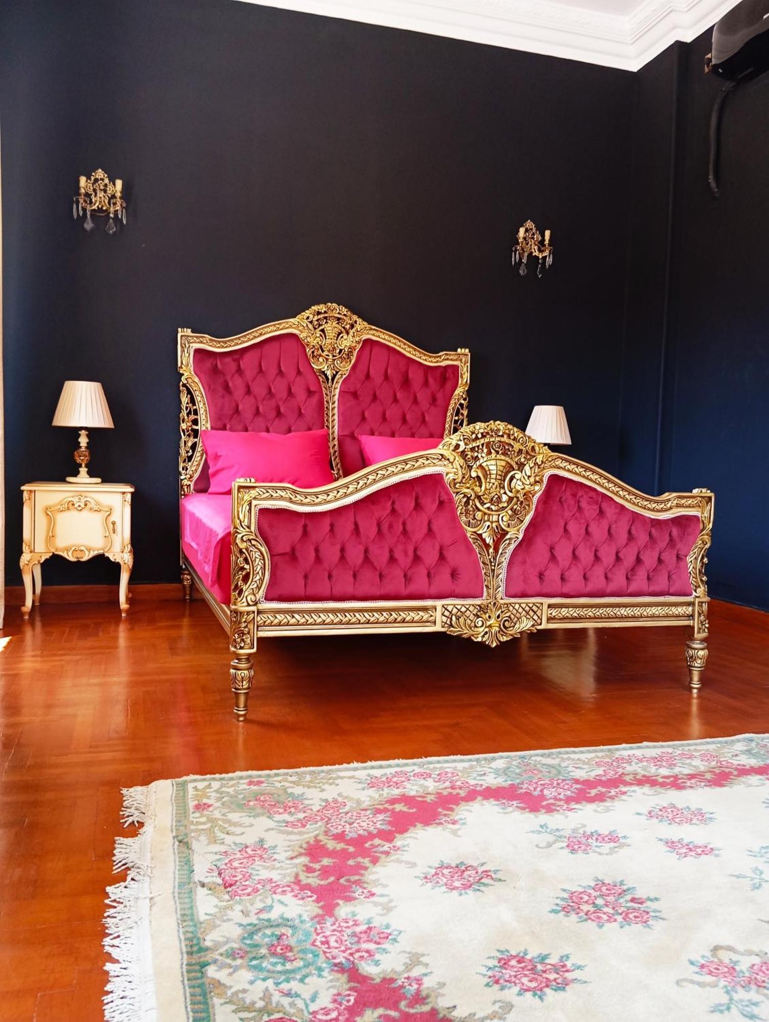 Iris Baroque Apartment Elefsína Exteriör bild