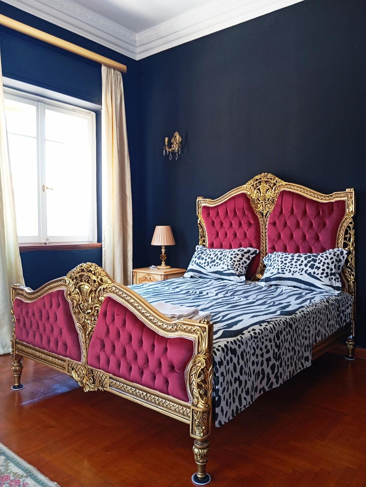 Iris Baroque Apartment Elefsína Exteriör bild