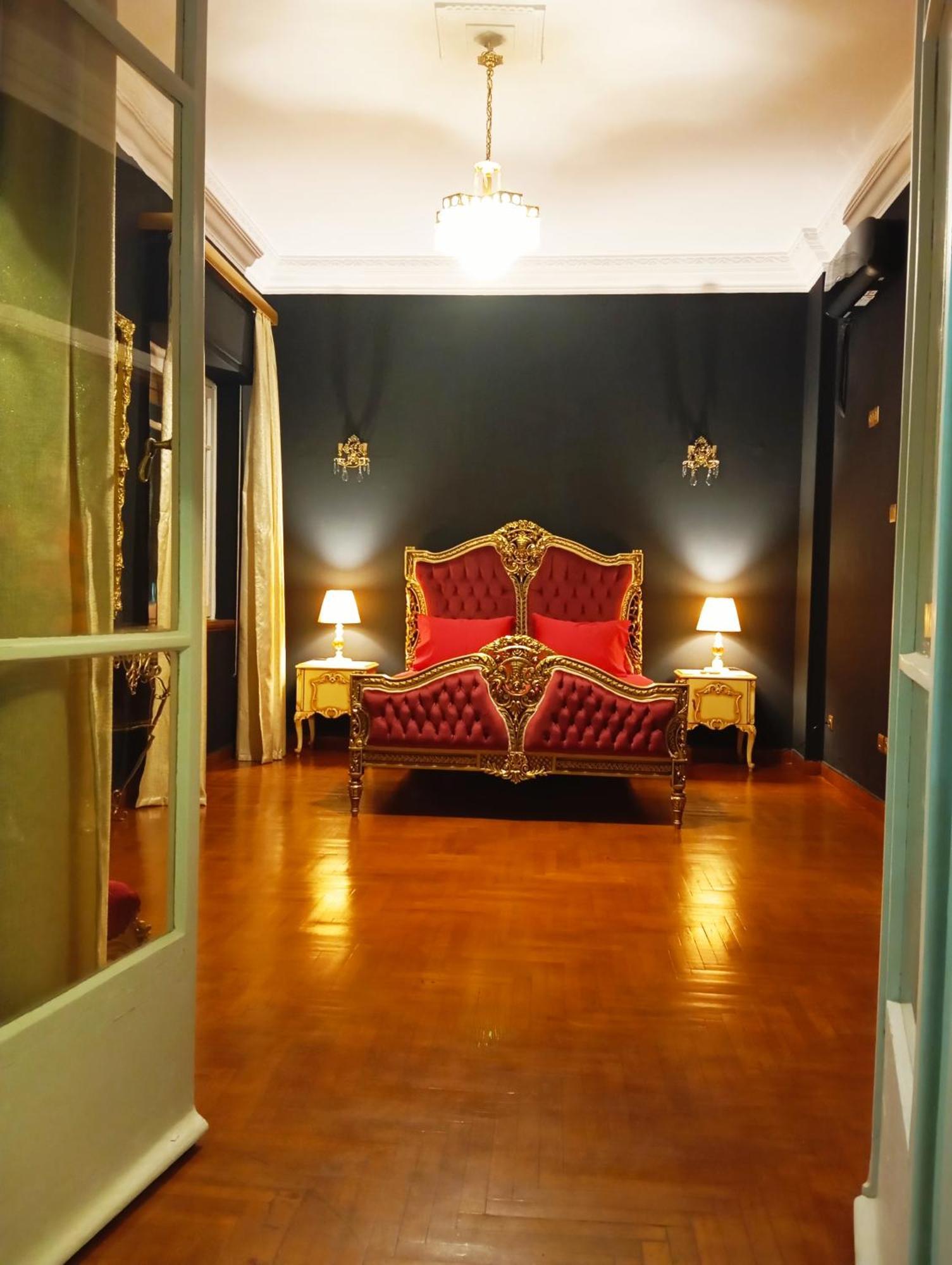 Iris Baroque Apartment Elefsína Exteriör bild