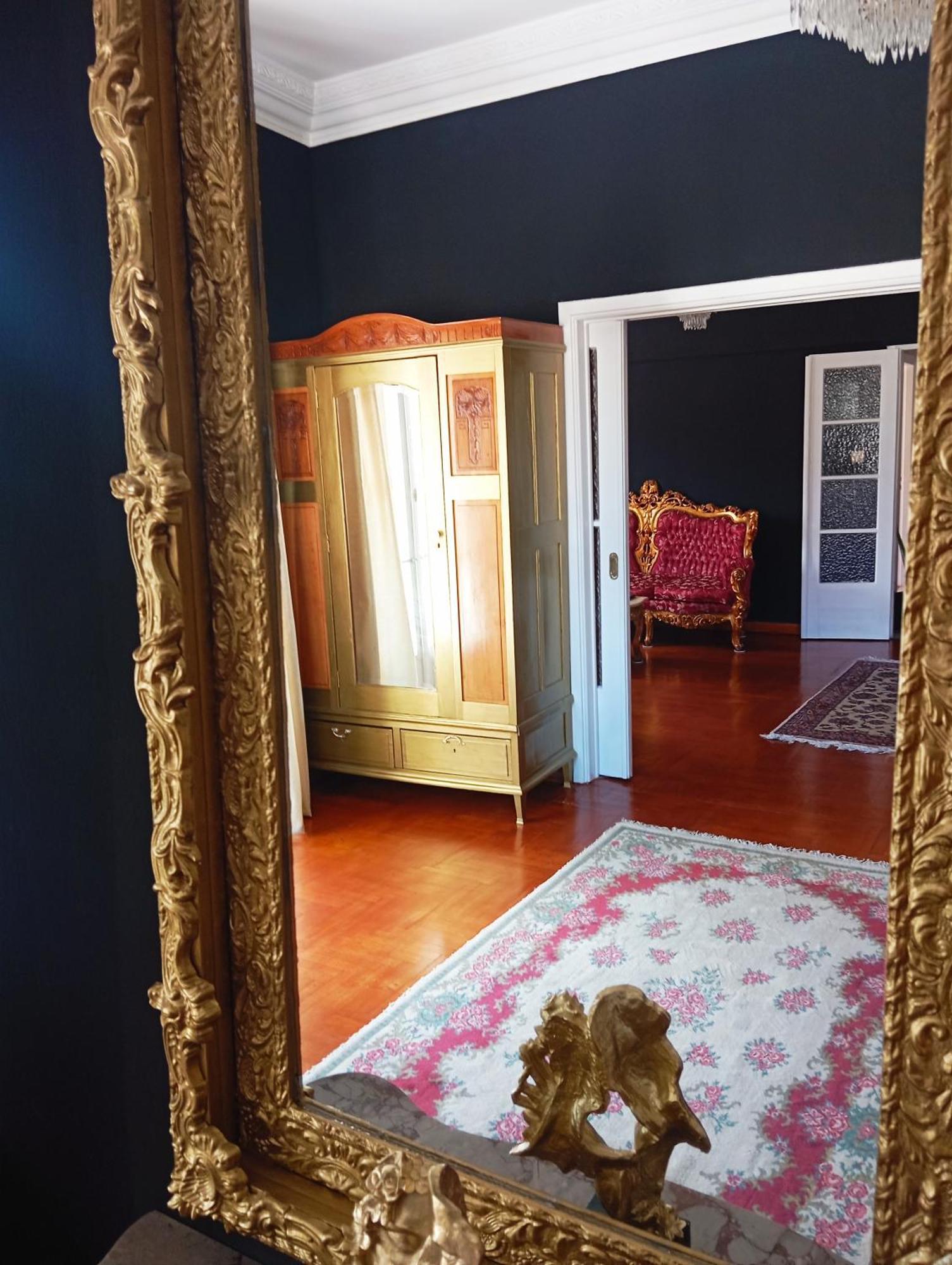Iris Baroque Apartment Elefsína Exteriör bild
